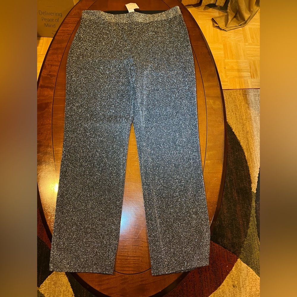 H&M silver sparkly pants. Ankle length. Side zipper. Holiday party outfit NWT. L - Picture 5 of 12